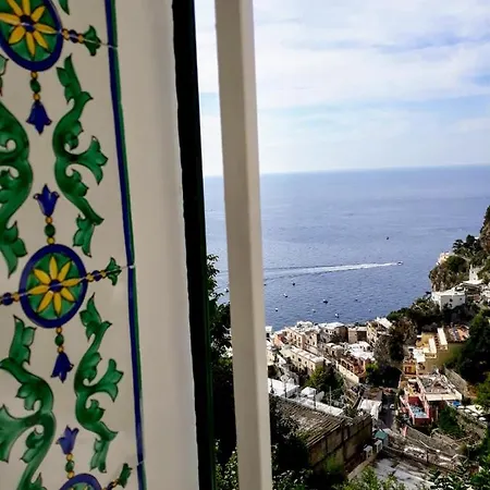 شقة Blue Line House