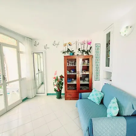 Blue Line House شقة