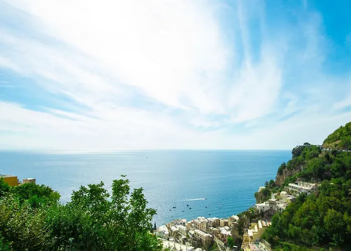 Blue Line House 公寓 *